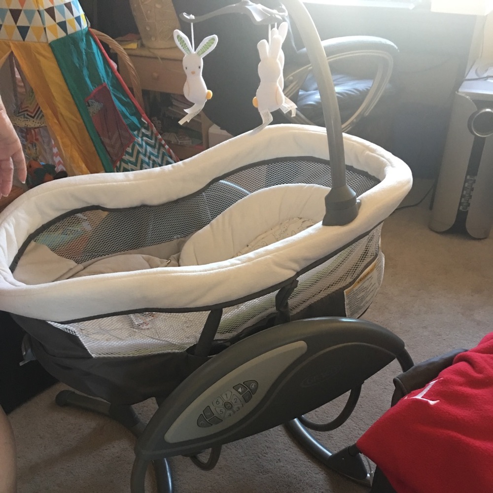 Graco glider/sleeper